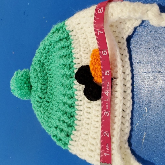 Handmade Crochet Snowman Hat White with Green Size Toddler NWOT - Picture 4 of 5
